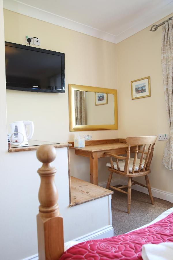 The Seacliffe - Whitby Hotel Bagian luar foto